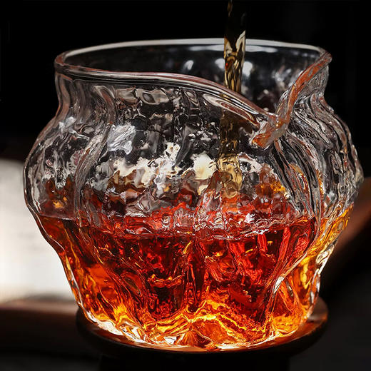 吉顺号易武正山普洱熟茶饼3000克裸饼批发 商品图5