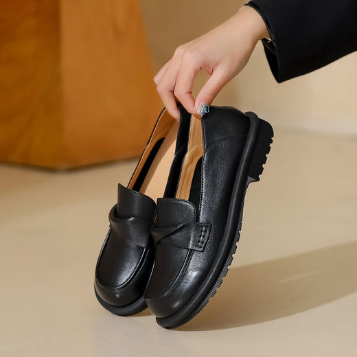 西村名物2023秋季新品圆头平底粗跟深口鞋舒适乐福鞋T23AM12421 商品图10