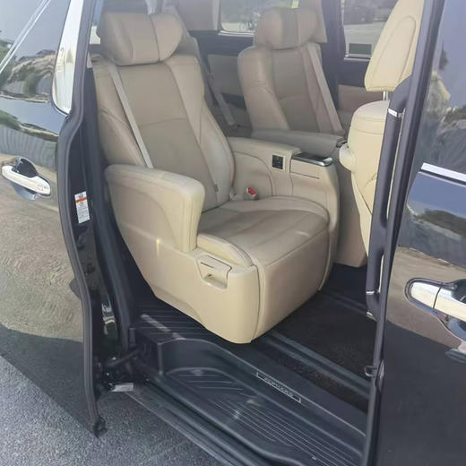 丰田 埃尔法 双擎 2.5L 豪华版【长租-北京】 商品图5