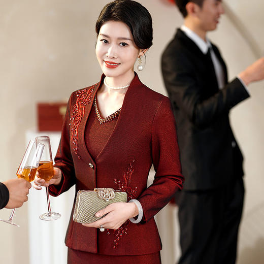 MLY品牌2023秋冬新款两件套端庄高贵中长 商品图4