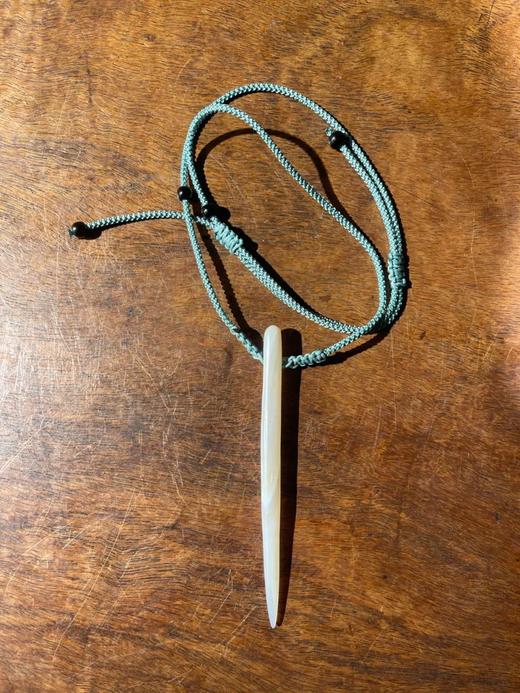 鱼脑冻瑪瑙缝衣针形吊坠项链，顺丰包邮 商品图2