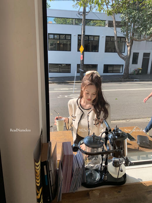 Read Nameless /香榭丽小香2件套针织上衣+设计师抽褶黑色半裙 商品图11