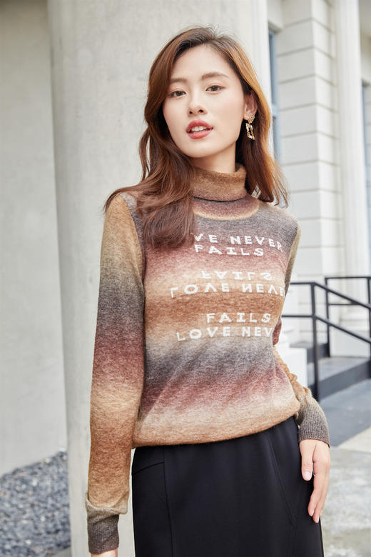 【热销】奇威 渐变色针织衫A4416194 商品图1