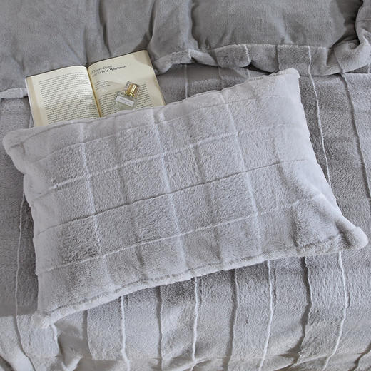 【自营】悠梦嘉居獭兔绒轻奢四件套天际灰4500g 商品图5