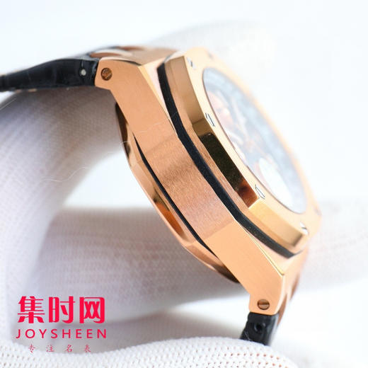 AP爱彼 皇家橡树离岸型系列26238 男士腕表 商品图5