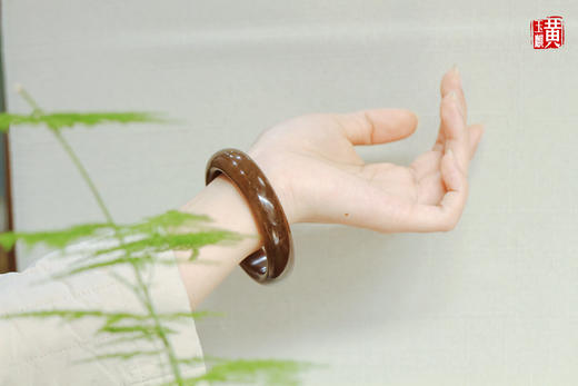 [ 甜甜的情诗 ]  和田玉糖玉手镯 | 温润厚重，色泽大气，甜蜜入心 商品图3