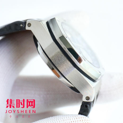 AP爱彼 皇家橡树离岸型系列26238 男士腕表 商品图4