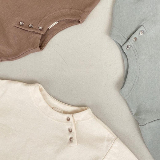 【高质量的棉质面料，出色透气性和舒适度！】韩版ins春秋新生婴儿简约棉休闲长袖T恤婴幼童宝宝春款开扣打底衫lm 商品图5