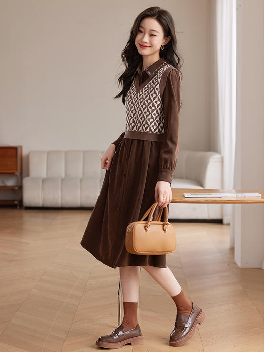 【专属特价】熙世界学院风长袖连衣裙套装女士秋冬提花针织马甲衬衫裙子两件套 商品图4