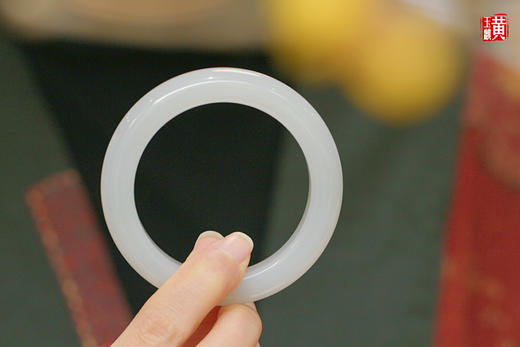 和田烟青玉手镯  圈口：56mm 商品图0