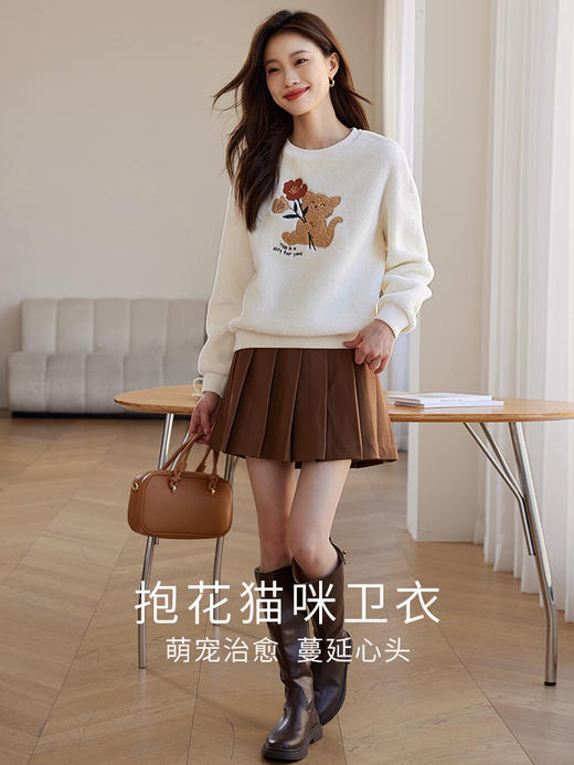 【年终特卖】熙世界猫咪毛巾绣加厚卫衣慵懒风chic圆领仿羊羔毛上衣女2025秋冬 商品图2