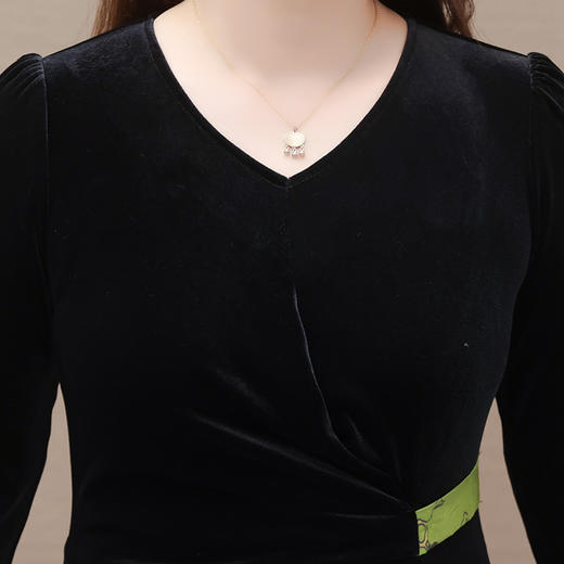 QYM 23X8327-Y金丝绒连衣裙中长裙拼色开衩A字裙 商品图4