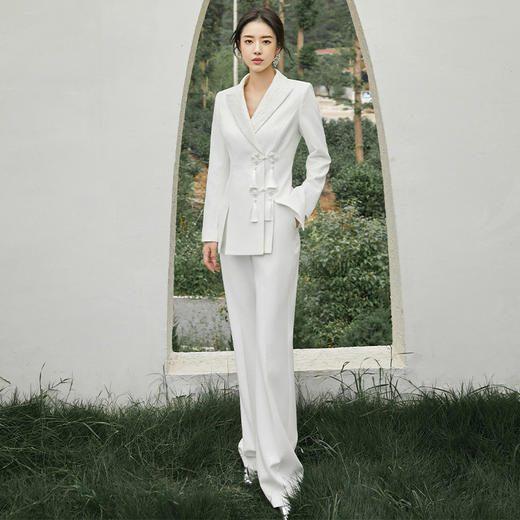 IWY/秋冬新款高端优雅国风白色西装套装女气质阔腿裤西服职业装olFYC217+FYP218 商品图0