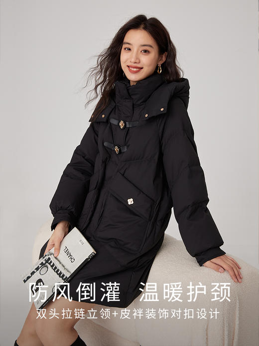 【年终特卖】熙世界冬季羽绒服女款2025年新款皮扣中长款鸭绒保暖防风连帽外套 商品图1