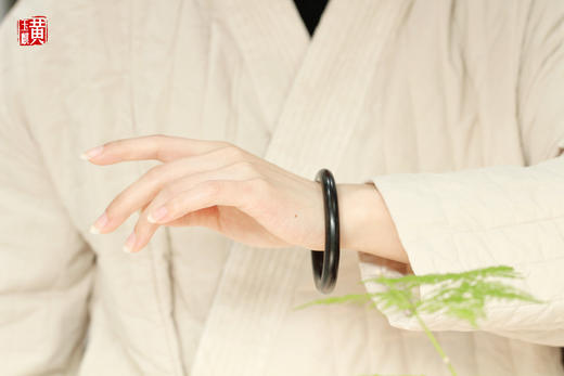 和田墨玉手镯 圈口：57mm 商品图4
