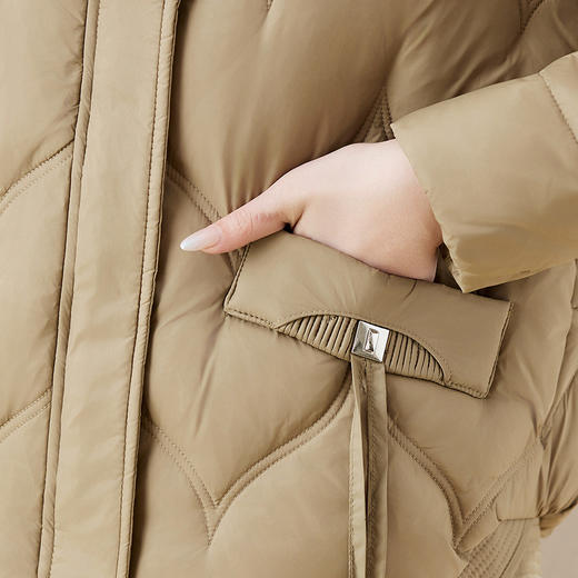 冬季新款，时尚气质保暖羽绒服女装加绒短款休闲羽绒服QYM-KED-Q3838-Y 商品图3