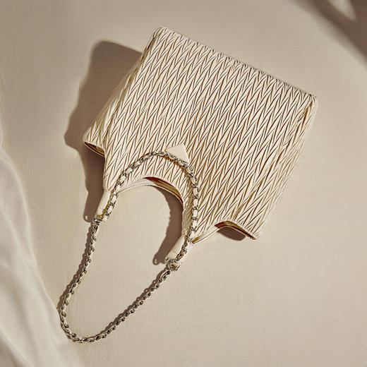 Safiya/索菲娅2023新款时尚托特包大容量腋下包女士手提单肩斜挎女包SF9158046Y 商品图4