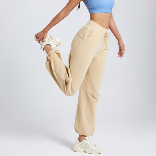 跃牌【瑜见伽人系列】软糯空气层束脚跑步裤锻炼宽松休闲阔腿纯色健身长裤 YZ5068 商品图4