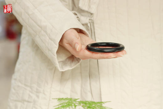 和田墨玉手镯 圈口：57mm 商品图1