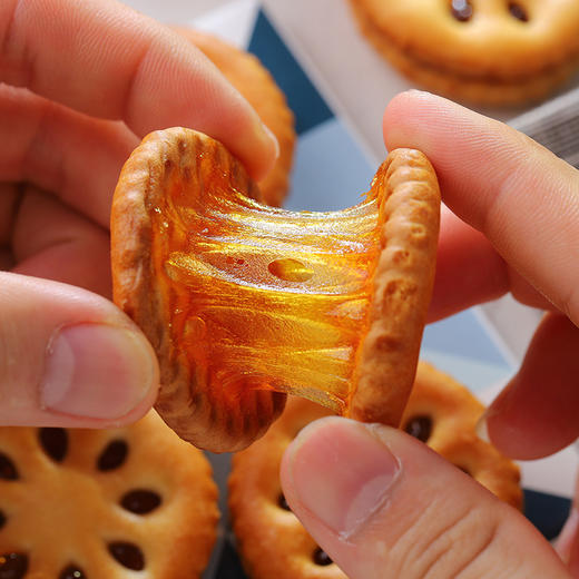 【浓郁果香不粘牙！果酱夹心饼干】散装小包装 ，酥脆 五口味果酱 存在感足够 多口味 一次拥有 早餐伴侣 零食小吃 爆浆夹心，早餐零食散装多口味小吃休闲食品单独小包装整箱健康 商品图1