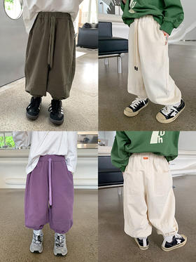 【工装裤的设计风格，时尚且舒适！】2023秋款舒适束脚长裤男女童宝宝宽松拼接贴标工装裤更具时尚感和个性化