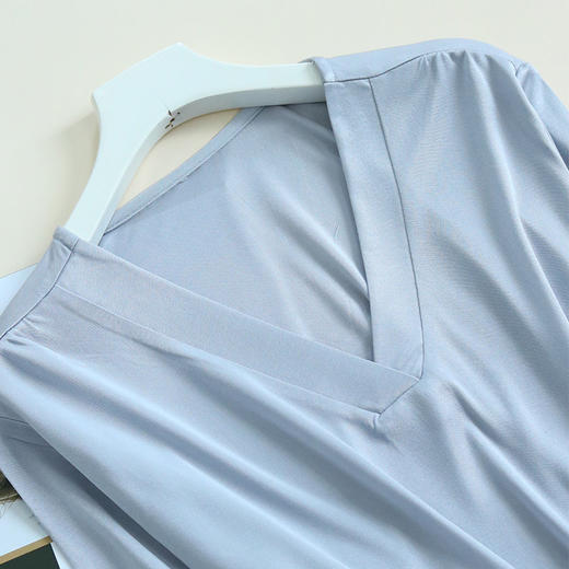 TG-TG03S272秋冬真丝长袖打底衫 桑蚕丝V领叠领内搭保暖上衣女百搭纯色 商品图1