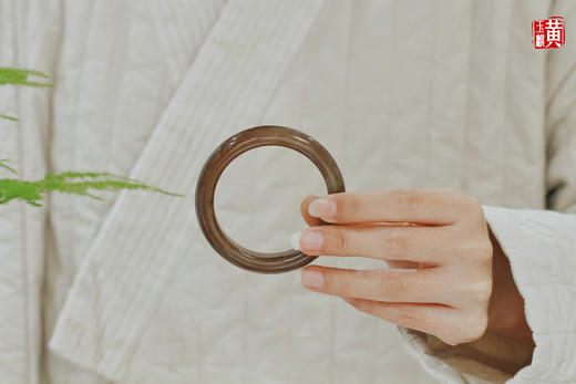 [ 甜甜的情诗 ]  和田玉糖玉手镯 | 温润厚重，色泽大气，甜蜜入心 商品图1