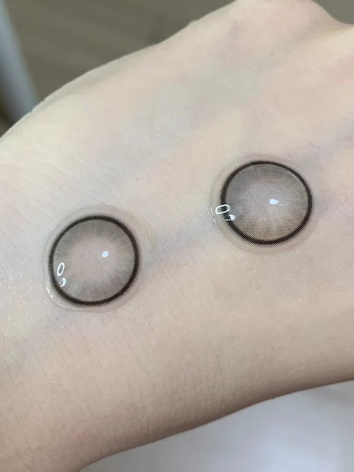 YUKICON 日抛/年抛双版本隐形眼镜 晶沙灰 14.2mm 日抛1盒/10片 年抛1副/2片 日抛左右度数不同需两盒-VVCON美瞳商城8
