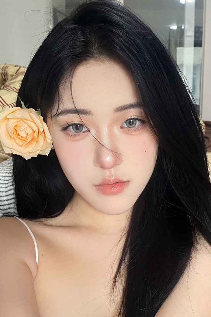 YUKICON 年抛隐形眼镜 芝麻奶灰 14.0mm 1副/2片 左右度数可不同-VVCON美瞳商城14 YUKICON 年抛隐形眼镜 芝麻奶灰 14.0mm 1副/2片 左右度数可不同 - VVCON美瞳商城