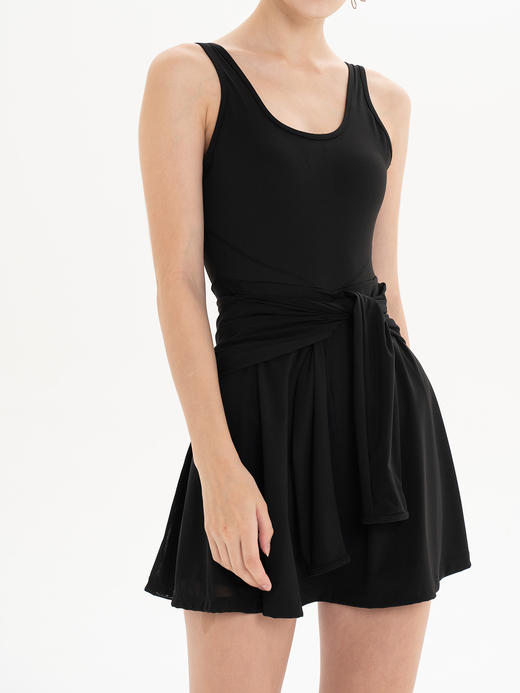 FayWeaver｜蝴蝶绣纹拼纱裙摆防走光美背网球裙 [ 黑AW23FMHD1BK / 白AW23FMHD1WH ] 商品图4