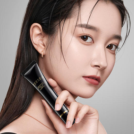 [软管隔离]【49.9任选3件 | 79.9任选5件 | 专区满3件送唇釉】ZEESEA滋色多效修颜隔离霜（软管升级版 压纹版）30g 商品图2