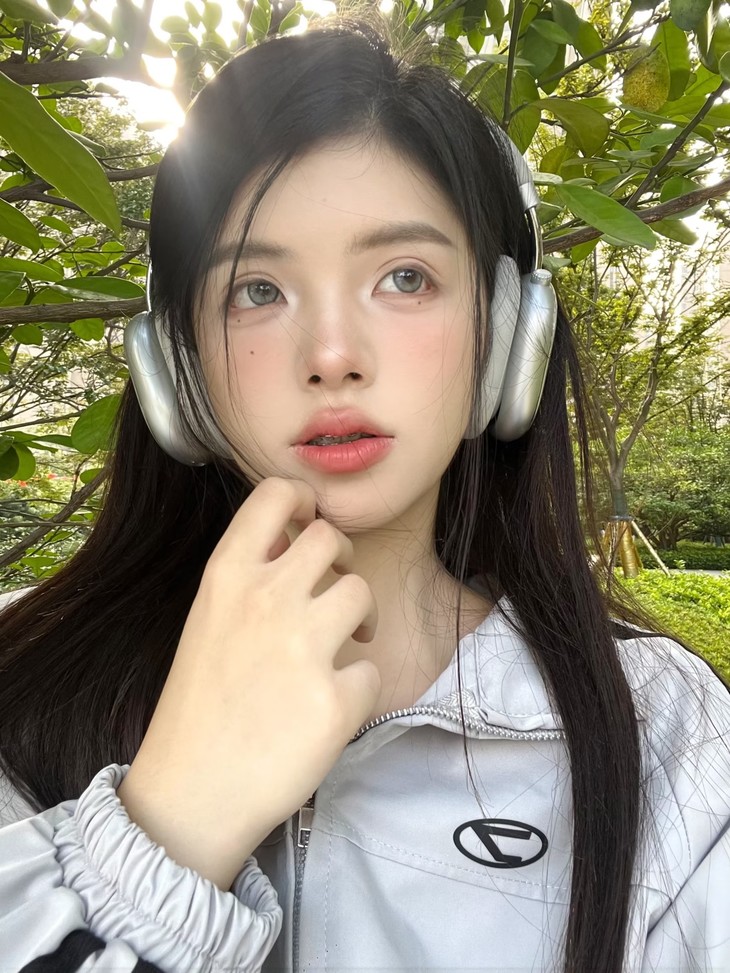 YUKICON 年抛隐形眼镜 芝麻奶灰 14.0mm 1副/2片 左右度数可不同-VVCON美瞳商城16 YUKICON 年抛隐形眼镜 芝麻奶灰 14.0mm 1副/2片 左右度数可不同 - VVCON美瞳商城