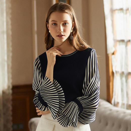 欧芮儿2018秋装新款预宽松显瘦喇叭袖条纹拼接毛针织衫女[促] 商品图3