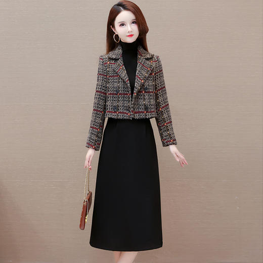 新款时尚套装裙中长裙时尚两件套连衣裙打底裙短款格纹外套QYM-TYH-239903-Y 商品图5