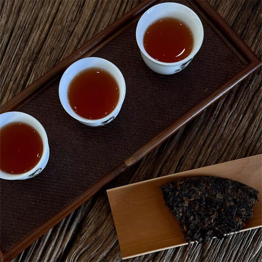 龙园号宏兔大展普洱茶紧压茶357g【熟茶】 商品图1