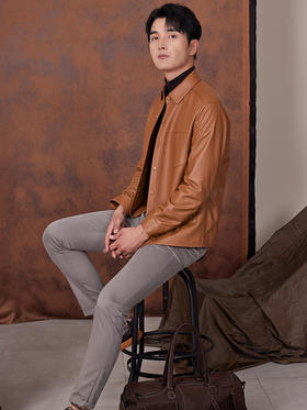 推荐 | 陶土色衬衫款皮衣