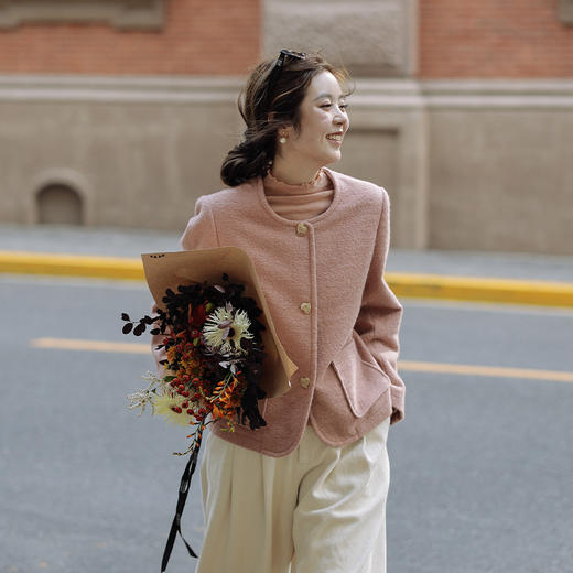 绽放749朵/设计感浪漫心型纽扣肉粉色显白小香风进口羊毛呢外套 商品图1