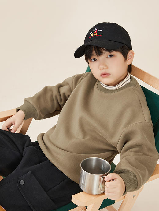 【宠粉专享团购价59.9元】多多家中大童儿童时尚简约百搭纯色秋冬加绒卫衣8455 商品图4