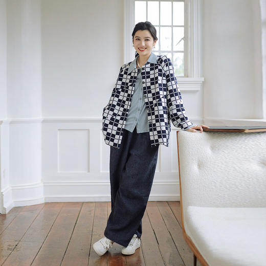 绽放735朵/复古棋盘格羊毛莫代尔棉立体感插肩袖设计毛呢外套 商品图2