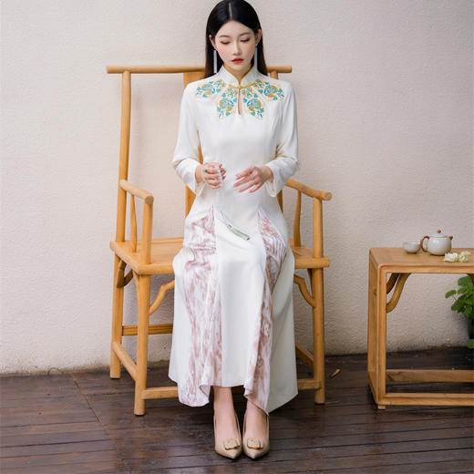 FLZD-23162波西米亚民族风刺绣花朵立领印花褶皱修身显瘦百搭长裙连衣裙女 商品图3