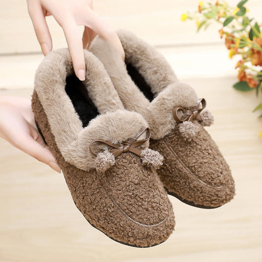 冬季爆款【时髦网红毛毛鞋】休闲加绒棉鞋  轻便保暖雪地靴 一脚蹬豆豆鞋 中老年 商品图6