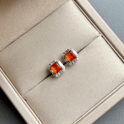 高冰到玻璃种黄翡耳钉18k白金钻石镶嵌 商品图1