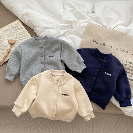【排扣开衫设计，加绒内里保暖舒适！】ins儿童外套秋冬韩版排扣开衫卫衣加绒刺绣字母潮童宝宝长袖外套lm 商品图1