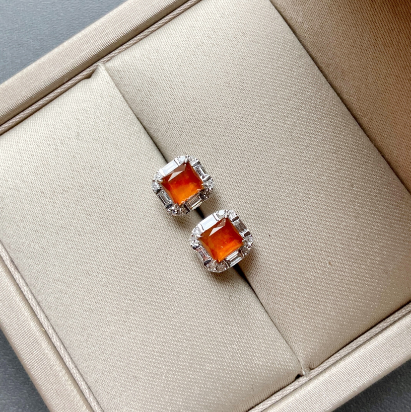 高冰到玻璃种黄翡耳钉18k白金钻石镶嵌