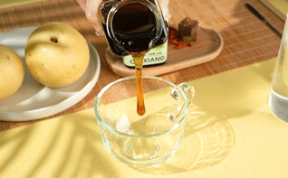 喝一勺≈20盅冰糖雪梨！这瓶25斤砀山梨精华炼就的极品梨膏，润喉润肺一整天！