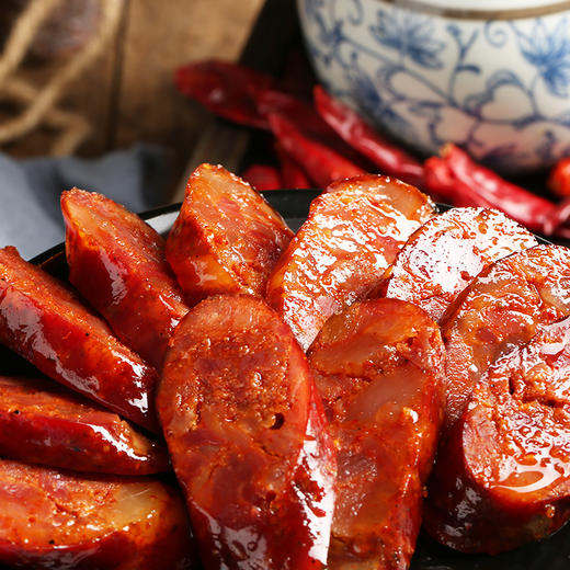 【恩施土家熏腊肠】柴火烟熏的美味，没有人能抵挡住入味香肠的味道 500g*袋 商品图4