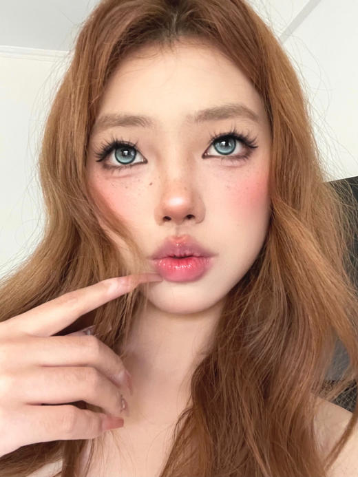 年抛 魔力冰萃 blinker 大直径14.5着色13.7  (同品牌两副更划算，选款色板在详情页，记得下滑哦) 绿色高光美瞳 商品图0