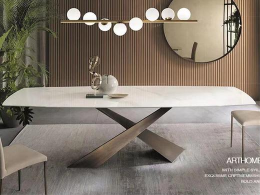 欧瑞驰 简约轻 餐桌 岩板桌面+碳素钢底座[免费送装，偏远地区除外] 商品图0