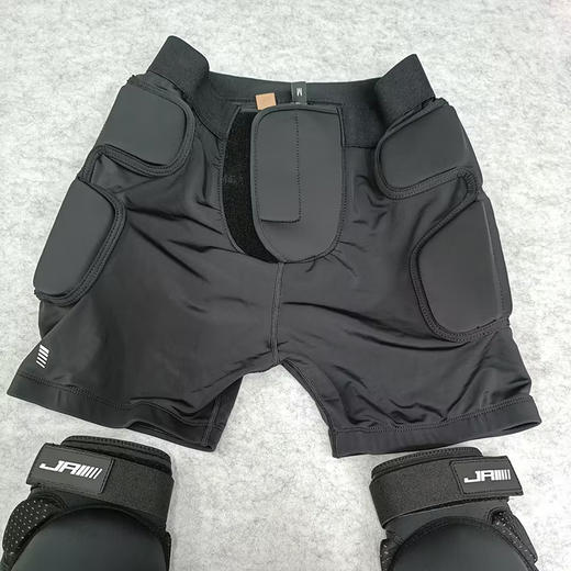 【六折特卖】JR现货单板护具男女款护膝护臀套装加厚护具滑雪户外护臀JPG-23U160705 商品图0