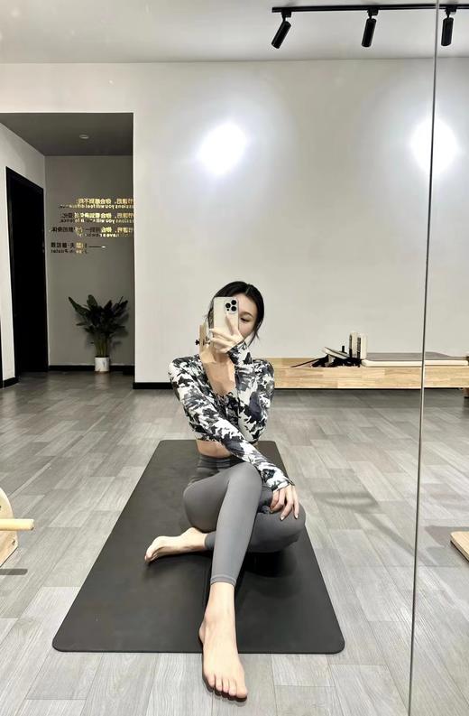 爆款好货  美胸露脐长袖-水墨枫临 商品图1